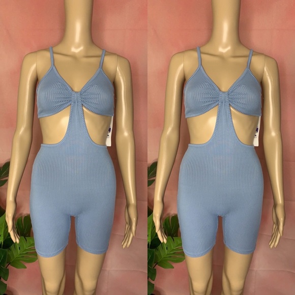 Lizzy Rompers - Picture 3 of 3